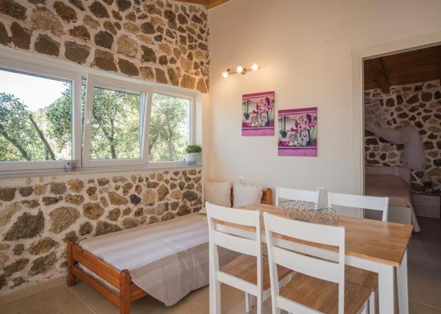 Bungalow Nefeli Агиос-Гордиос Экстерьер фото